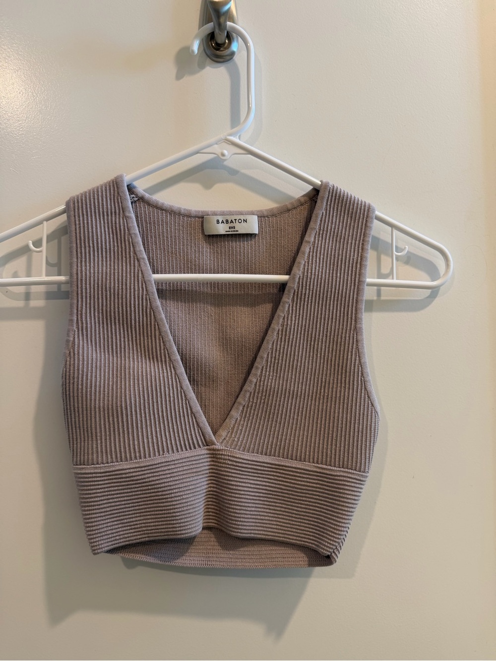 Babaton Taupe Ribbed V-Neck Crop Top
